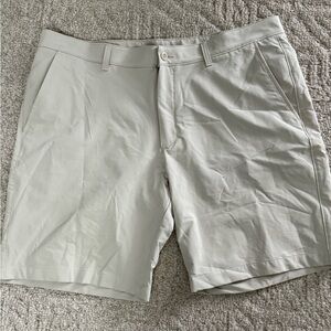 Men's tanUnder Armour shorts, size 42